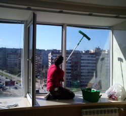 Мытье окон в однокомнатной квартире Оса